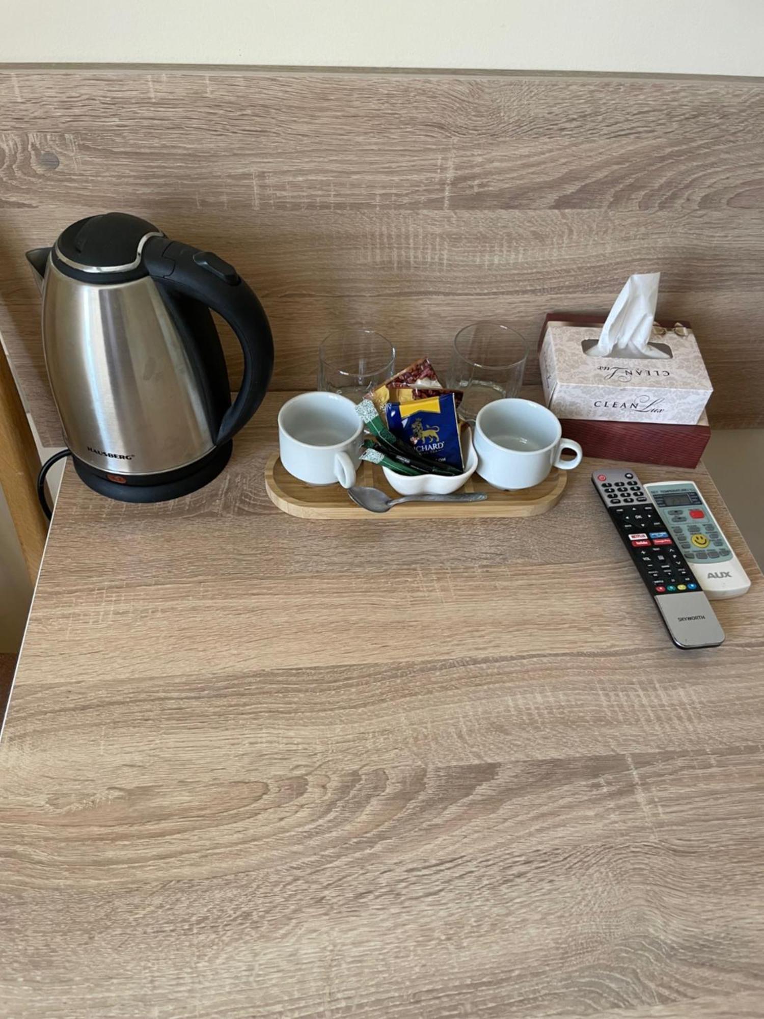 Decca Hotel 耶烈万 外观 照片