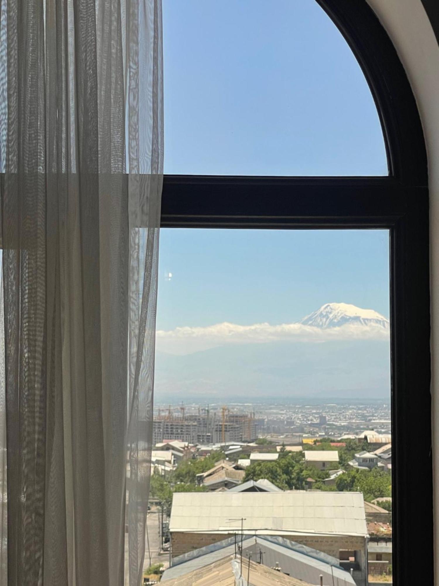 Decca Hotel 耶烈万 外观 照片
